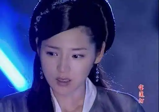 韩剧整容女明星_崔智友蔡琳尹恩惠刘仁娜刘荷娜韩恩贞金宣儿郑丽媛李多海朴诗妍_韩国整容女明星颜值变化